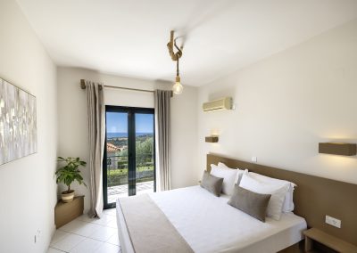 Oneira Villas - Villa Ersime - Bedroom - Kefalonia